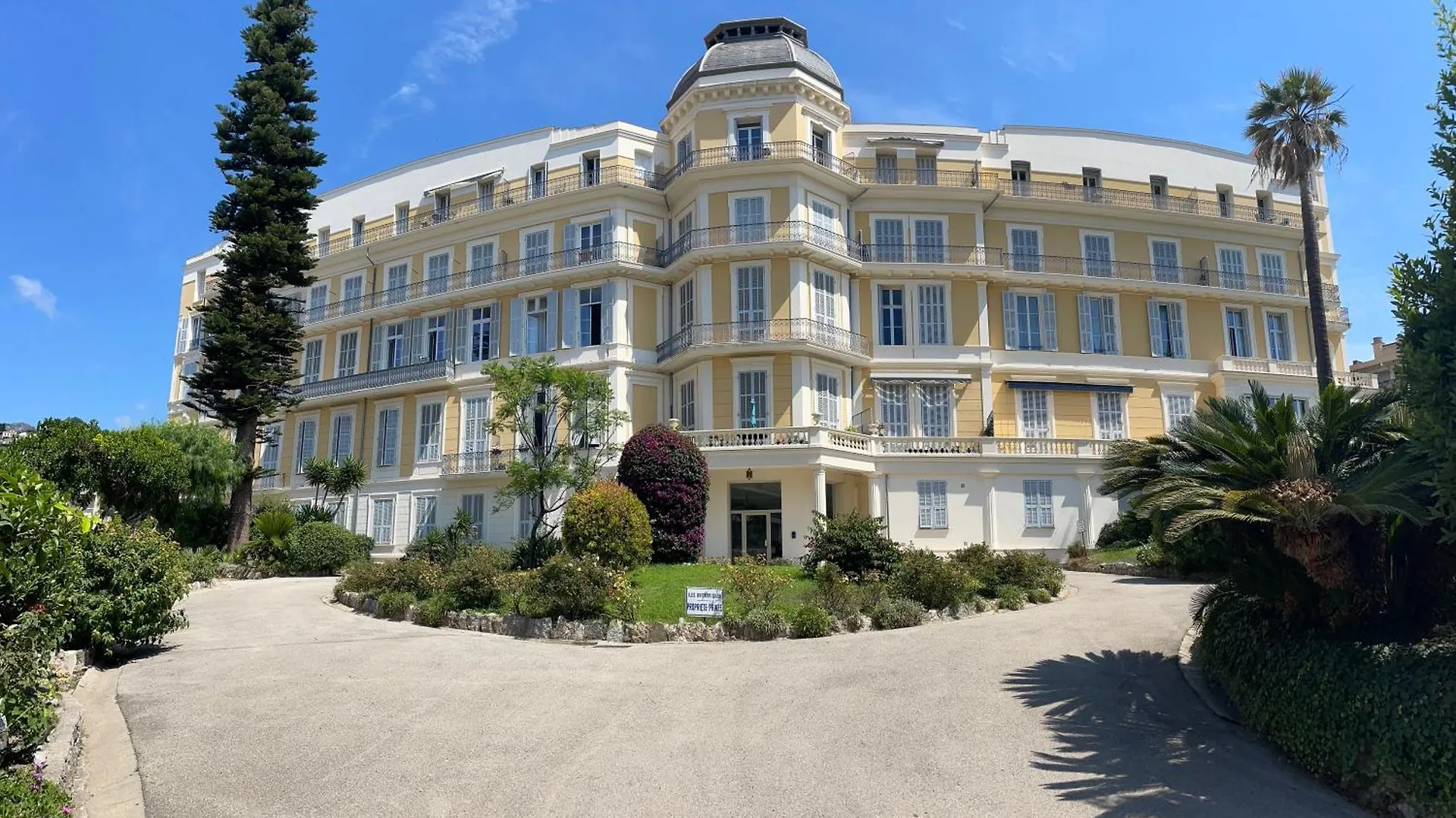 Apartment Studio De Charme Proche Gare Menton